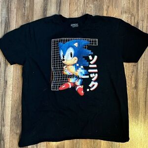 Sonic Graphic Tee excellent condition!